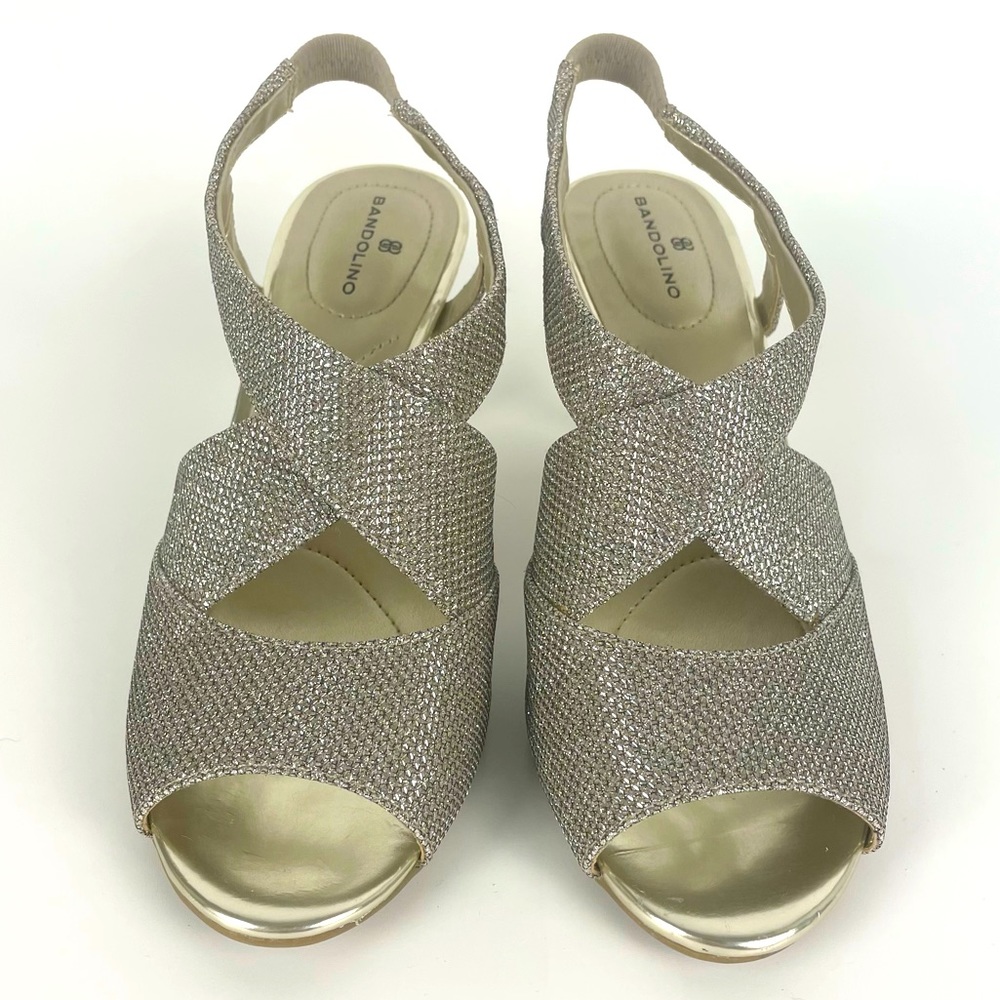Bandolino Malorie Wishbone Sandal in Gold Size 6.5 - Picture 3 of 9
